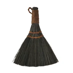 Balayette en jonc de mer avec boucle de suspension