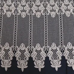 Brise bise en macramé au style ornemental