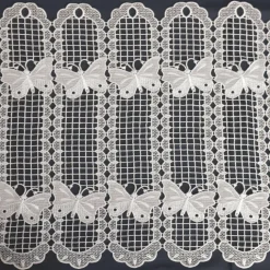 Brise bise papillons en macramé