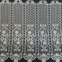 Brise bise uni en macramé fleuri