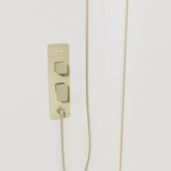 Cabine de douche rectangulaire avec receveur bas et porte coulissante