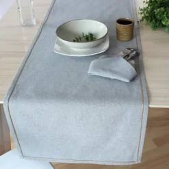 Chemin de table avec feston en jute