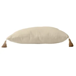 Coussin avec pompons en jute
