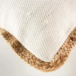 Coussin bifaces avec contour en jute