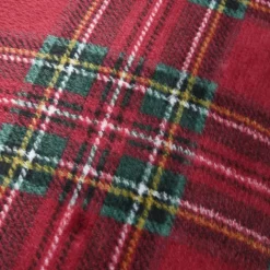 Coussin à carreaux écossais