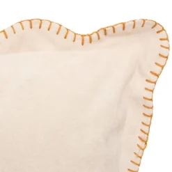 Coussin décoratif déhoussable à bord ondulé