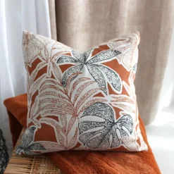 Coussin décoratif déhoussable motif feuillage tropical