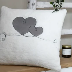 Coussin décoratif à motif cœur