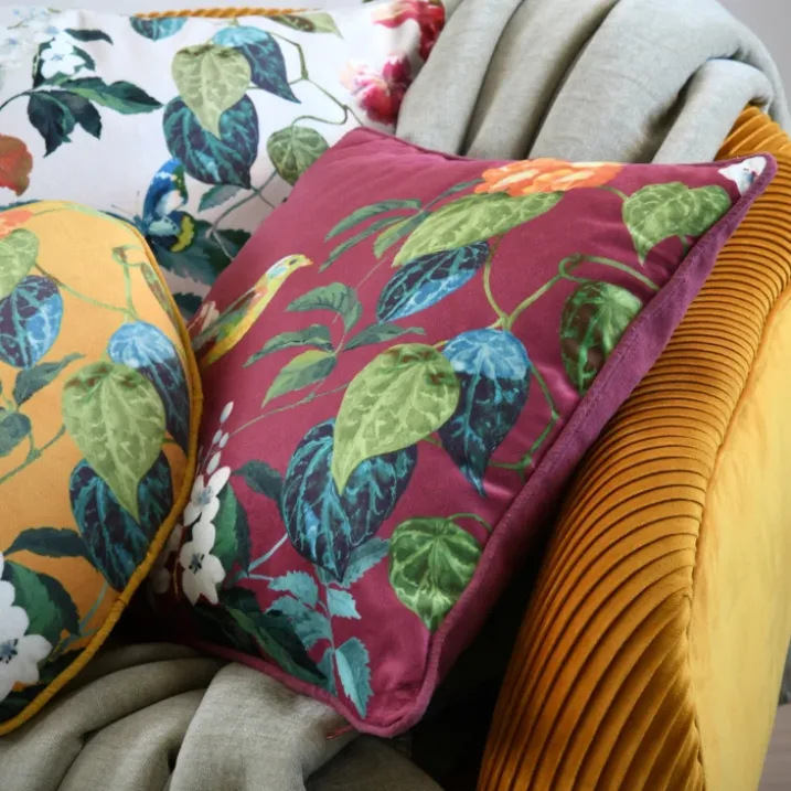 Coussin décoratif motif oiseau et feuillage