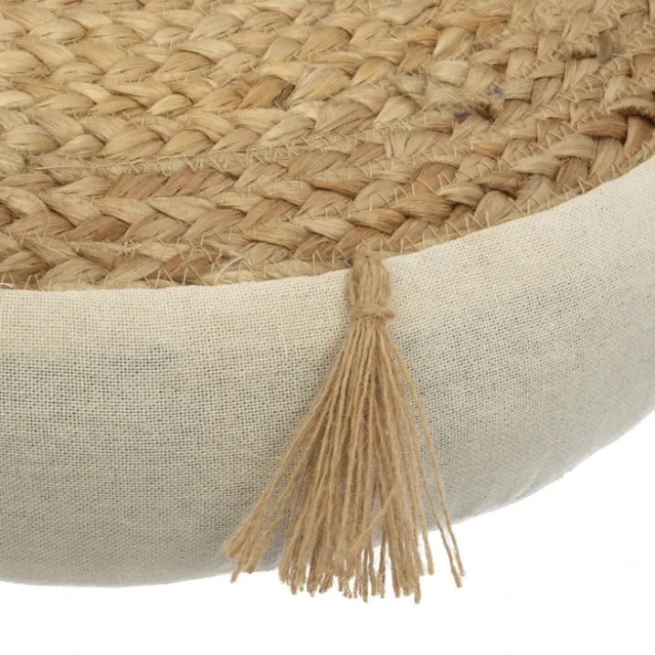 Coussin de sol en jute et pompons