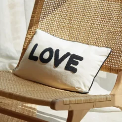 Coussin en toile Love