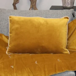 Coussin en velours réversible