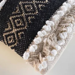 Coussin ethnique avec fils lurex