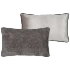 Coussin imitation fourrure ultra douce