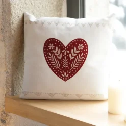 Coussin montagne cœur rouge