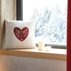 Coussin montagne cœur rouge