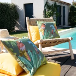 Coussin outdoor imprimé perroquets
