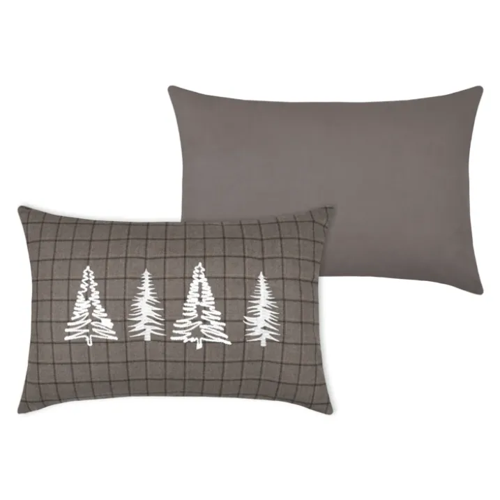 Coussin rectangulaire à carreaux et sapins brodés