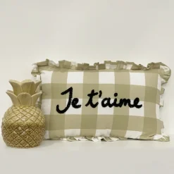 Coussin rectangulaire à carreaux 