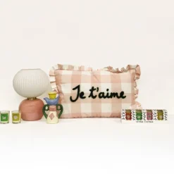 Coussin rectangulaire à carreaux 