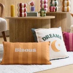 Coussin rectangulaire en coton à rayures 