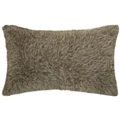 Coussin rectangulaire à poils longs