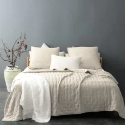 Couvre lit matelassé et moelleux