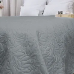 Couvre-lit microfibre à motif floral
