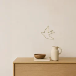 Déco murale Hirondelle fil laiton torsadé