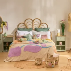 Dessus de lit en coton à motif floral tufté