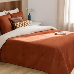 Dessus de lit gaufré avec 2 taies assorties