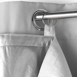 Doublure thermique avec anneaux pour rideaux
