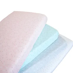 Drap housse imprimé étoiles multicolores