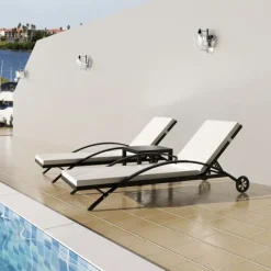 Duo de 2 chaises longue avec table basse