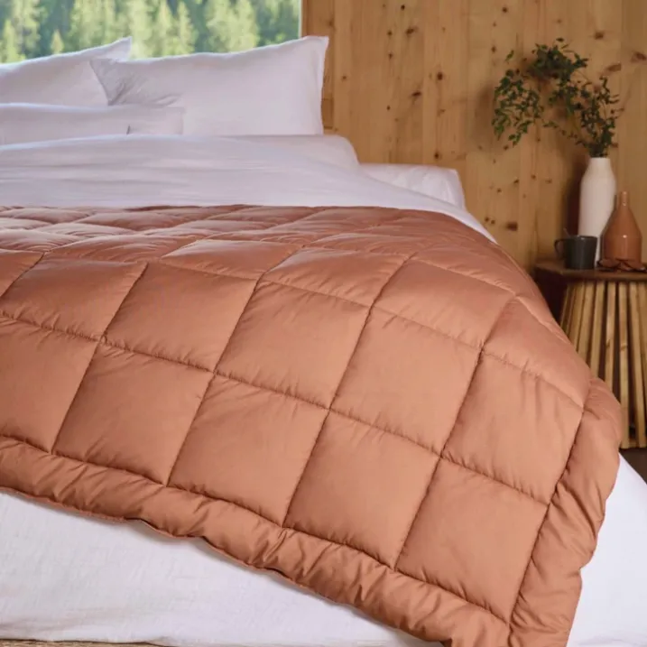 Edredon ou couvre-lit matelassé peau de pêche Oekotex