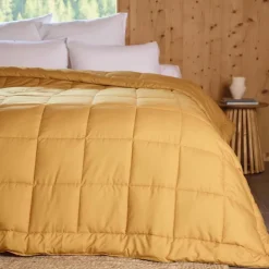 Edredon ou couvre-lit matelassé peau de pêche Oekotex