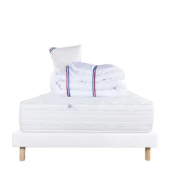 Ensemble literie avec matelas mémoire de forme 24 cm, sommier blanc, oreillers et couette
