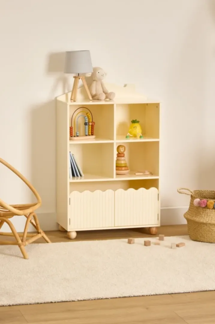 Grande bibliothèque enfant avec portes