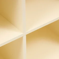 Grande bibliothèque enfant avec portes