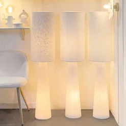 Grande lampe en papier maché