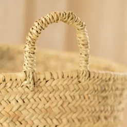 Grand panier en feuilles de palmier avec anse