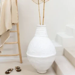 Grand vase décoratif en papier mâché