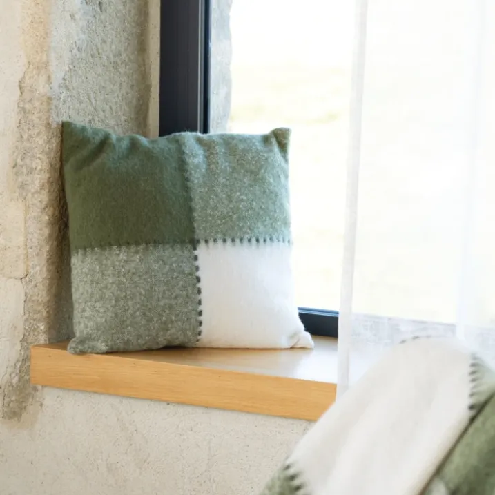 Housse de coussin à carreaux aspect mohair