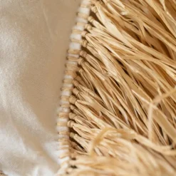 Housse de coussin déco avec franges en raphia