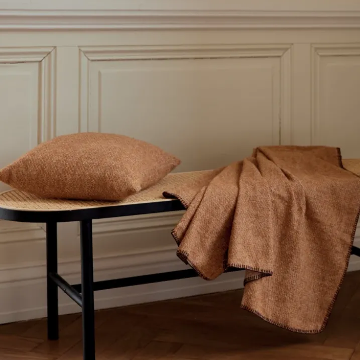 Housse de coussin en laine avec micro-motif losange