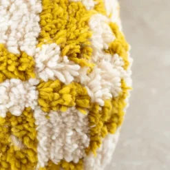 Housse de pouf damier en laine