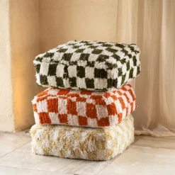 Housse de pouf damier en laine