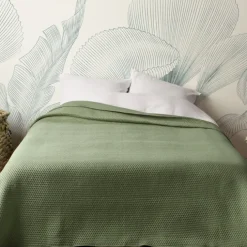Jeté de lit matelassé léger motif capitonné