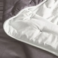 Jeté de lit réversible en velours et microfibre