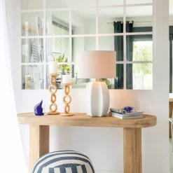 Lampe à poser en poterie avec pied sculpté